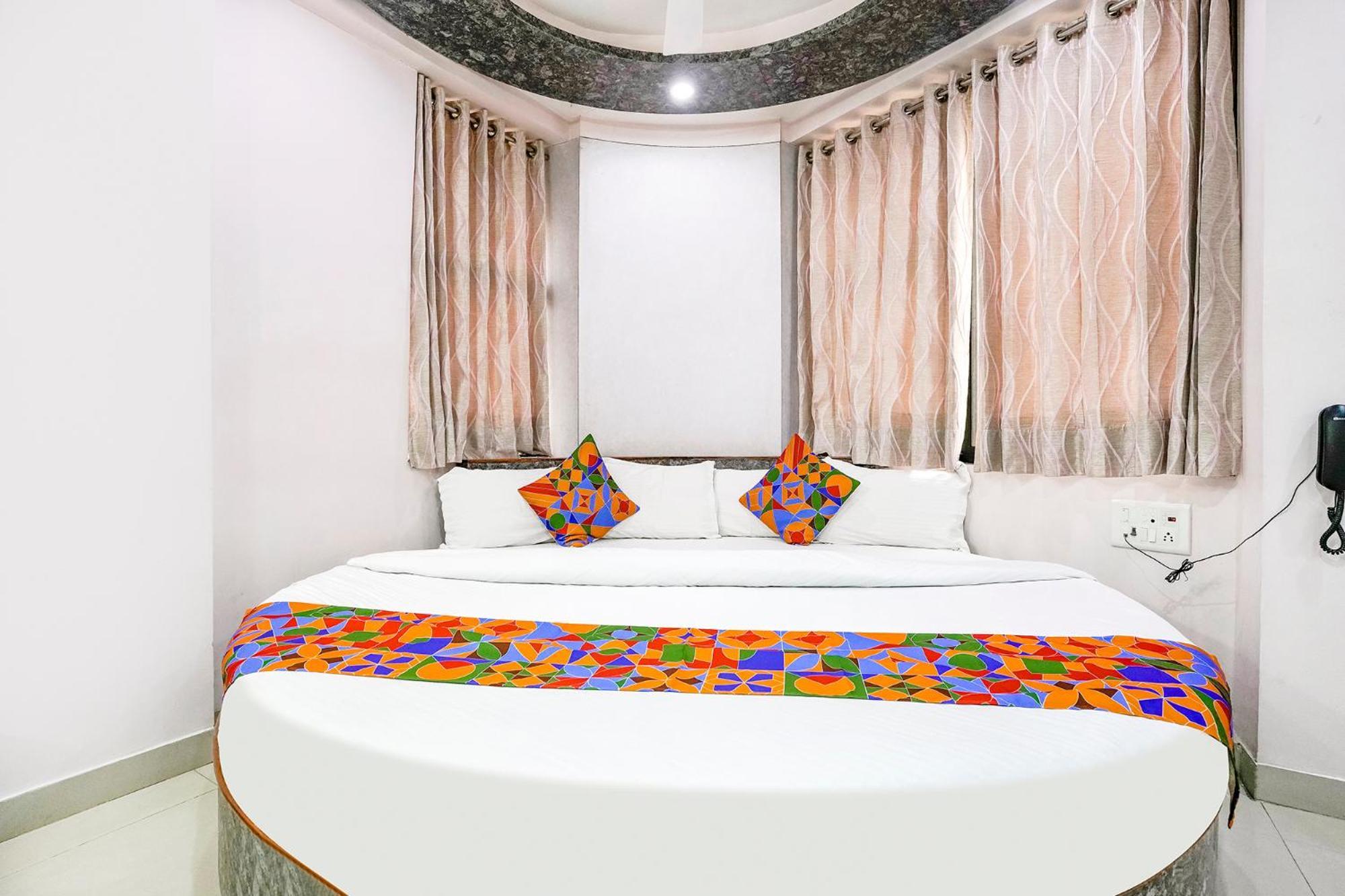Fabhotel Skylon, Near Mahatma Mandir Gandhinagar Exterior foto